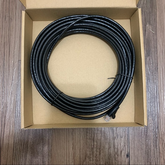 Amazon Basics RJ45 Cat-6 Ethernet Patch Internet Cable - 50 Foot (15.2) - Picture 6 of 6